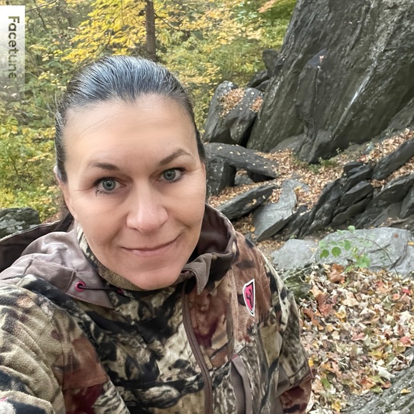 LIVE Closet Sale and Share Show! - Picture 11 of 15